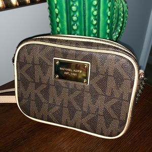 Michael Kors Crossbody